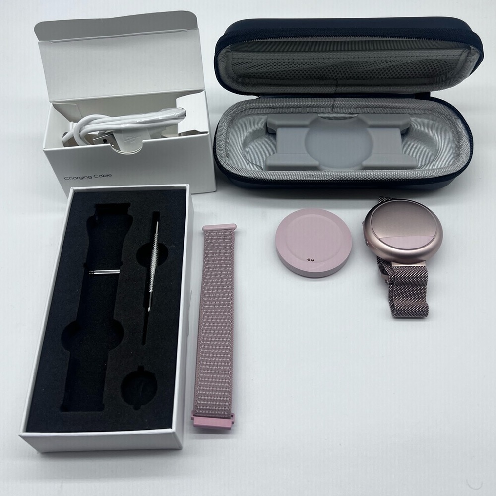 Embr Labs Wave 2 Cooling & Warming Wristband rose gold